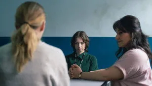 İyi Bir Kızın Cinayet Rehberi S02B01