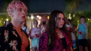 Bambaşka Bir Yaz S02B02