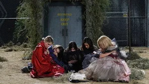 Pretty Little Liars S06B01